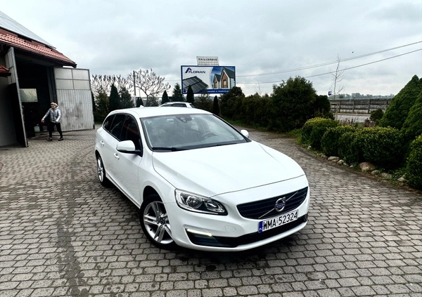 Volvo V60 cena 45400 przebieg: 195222, rok produkcji 2016 z Ostrołęka małe 121